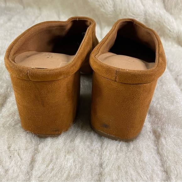 𝅺urban Outfitters Heels - Picture 8 of 8